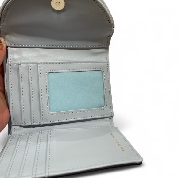 Poppy Peonies Women's Wallet baby blue - Picture 3 of 3